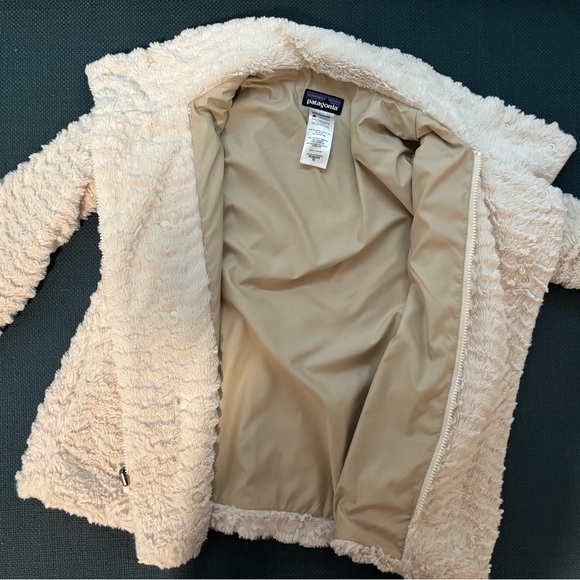 Patagonia Women's Cream Fleece Jacket - Picture 2 of 4